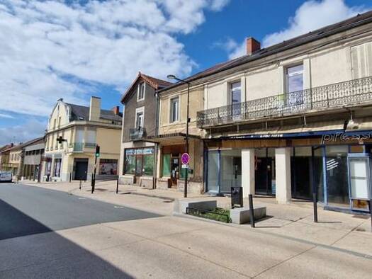 Immeuble à vendre 100 000 € 530 m² Saint-Éloy-les-Mines 63700