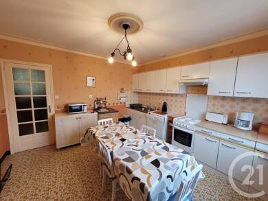 Maison à louer 1 200 € 5 pièces 3 chambres 122 m² Vitre 35500