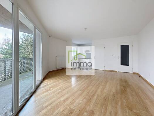 Appartement à louer 1 060 € 3 pièces 2 chambres 71 m² 3ème étage Gambetta Tourcoing 59200