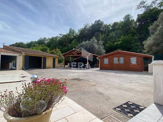 Maison de plain-pied à vendre 400 000 € 5 pièces 3 chambres 100 m² 1 200 m² de terrain Gonfaron 83590