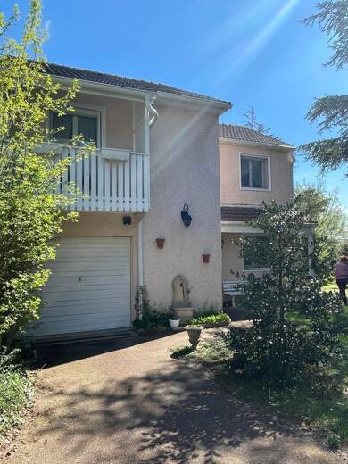Maison à vendre 410 000 € 5 pièces 4 chambres 114 m² 1 070 m² de terrain Village Chambarras Corbas 69960