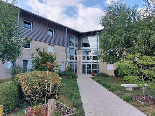 Appartement à louer 502 € 1 pièce 27 m² Étage 2/2 dès le 30/04/2026 Chemin Vert-Europe Reims 51100