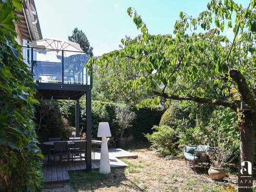 Maison à vendre 695 000 € 6 pièces 3 chambres 114 m² 306 m² de terrain La Tour-de-Salvagny 69890