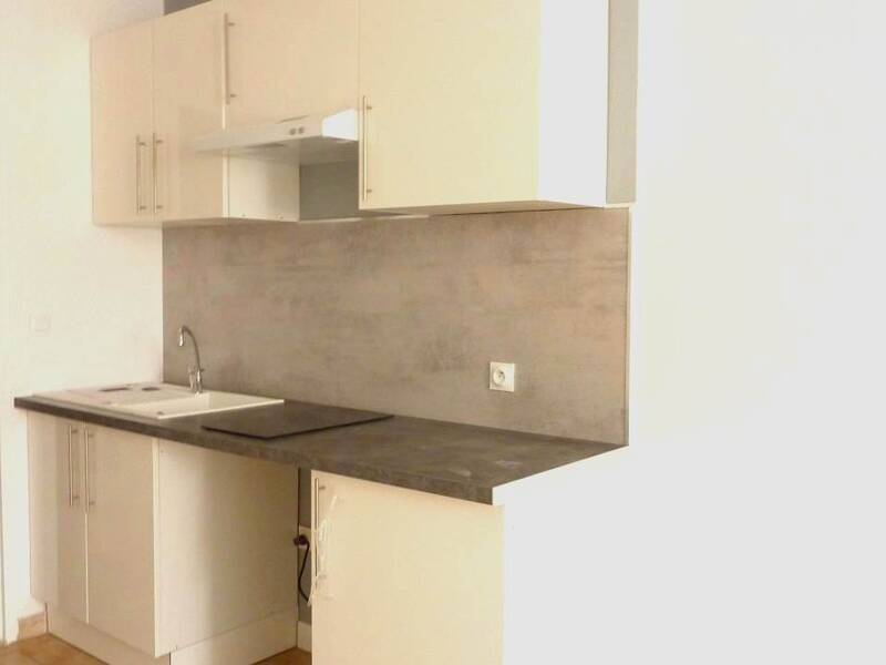 Maison à louer, 22m², SAINT GENIS LAVAL