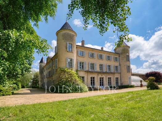 Maison à vendre 2 450 000 € 20 pièces 17 chambres 70 903 m² de terrain Flace-Bel Horizon Mâcon 71000