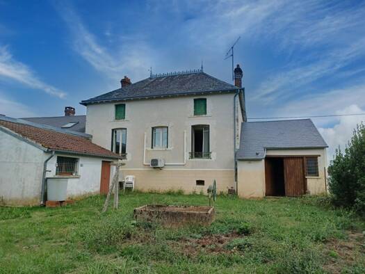 Maison à vendre 85 000 € 2 pièces 1 chambre 111,5 m² 1 105 m² de terrain Chaillac 36310