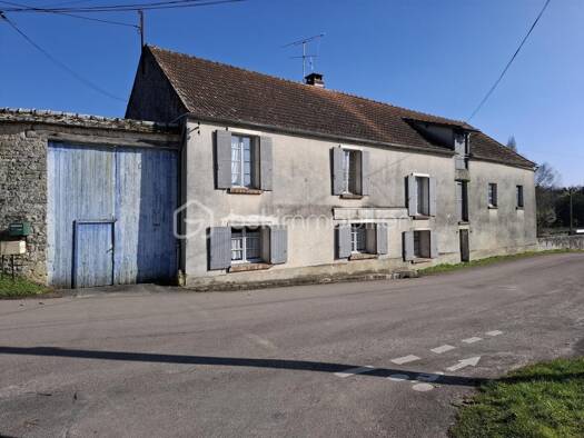 Propriété à vendre 223 000 € 6 pièces 4 chambres 216 m² 756 m² de terrain Méréville 91660