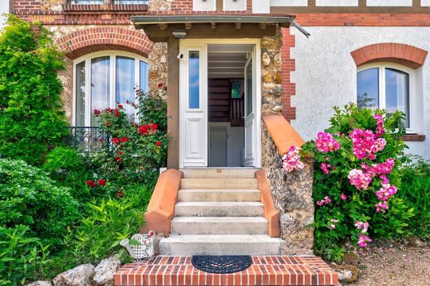 Maison à vendre 2 290 000 € 7 pièces 5 chambres 270 m² 1 114 m² de terrain Garches 92380