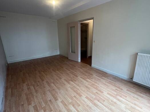 Appartement à vendre 68 000 € 1 pièce 32 m² RDC Les Moreaux Auxerre 89000