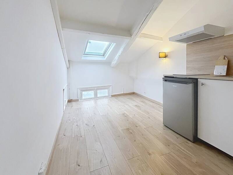 Maison à louer, 13m², NICE