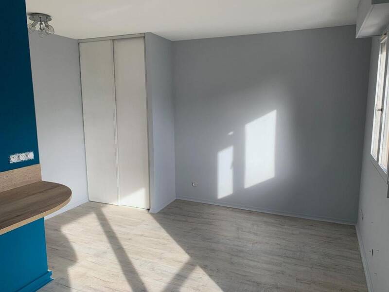 Maison à louer, 20m², PONT L'EVEQUE