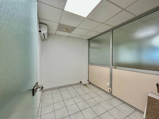 Espace bureau à louer 300 € 7 m² de bureaux Fort-de-France 97200