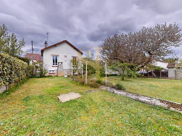 Maison à vendre 189 000 € 3 pièces 2 chambres 90 m² 312 m² de terrain ZI Gustave Eiffel Corbeil-Essonnes 91100