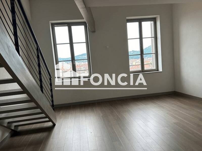 Maison à louer, 80m², SAINT ETIENNE