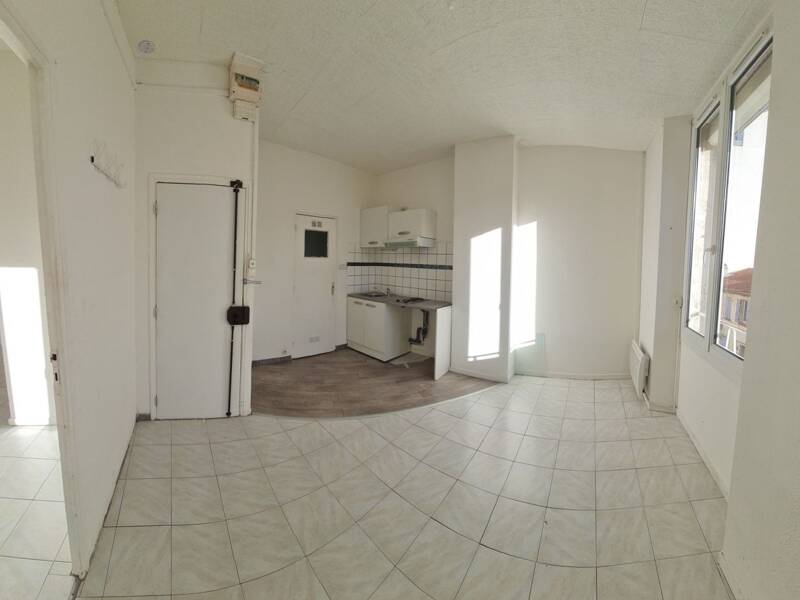 Maison à louer, 31m², MARSEILLE 4E