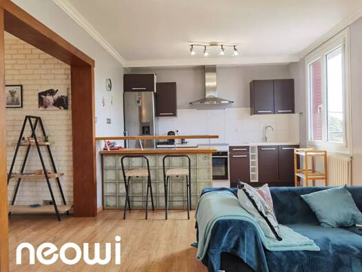 Duplex à vendre 133 750 € 5 pièces 3 chambres 83,9 m² 2ème étage Tronquieres Aurillac 15000