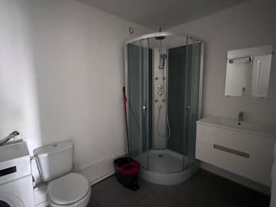 Appartement à louer 650 € 3 pièces 2 chambres 74 m² Les Faubourgs Nord Charleville-Mézières 08000