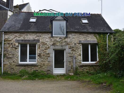 Maison à vendre 45 000 € 3 pièces 2 chambres 42 m² 1 371 m² de terrain Ouest Carhaix-Plouguer 29270