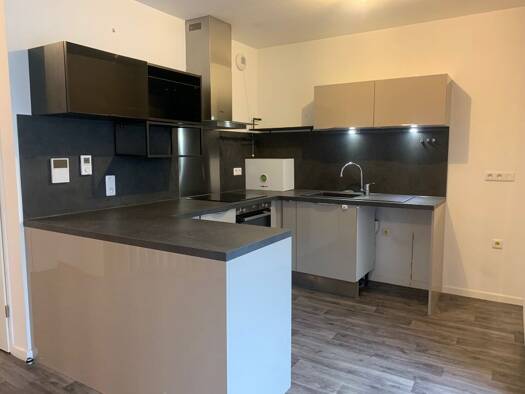 Duplex à louer 1 093 € 3 pièces 2 chambres 57 m² 4ème étage Place de France Massy 91300