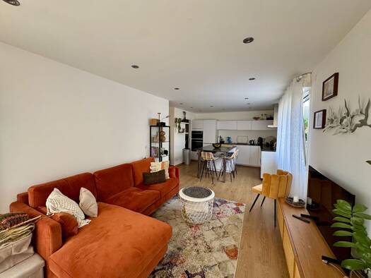 Appartement à vendre 335 000 € 3 pièces 2 chambres 68,15 m² RDC/4 Vernand Annemasse 74100