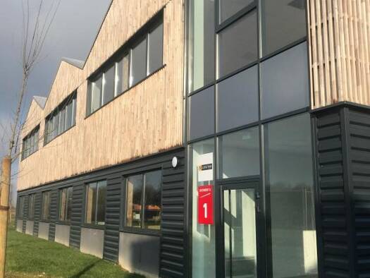 Local commercial à louer 3 580 € Serris 77700