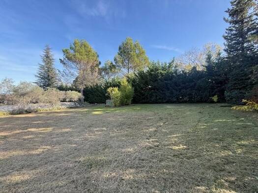 Terrain constructible à vendre 227 000 € 1 088 m² de terrain Robion 84440