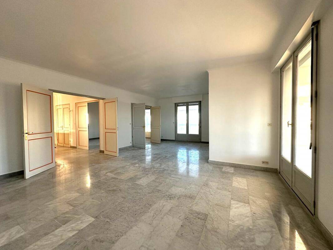 Maison à louer, 269m², BEZIERS