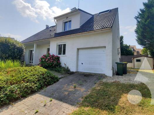 Maison à vendre 560 000 € 7 pièces 4 chambres 163 m² 652 m² de terrain Saint-Rémy-lès-Chevreuse 78470