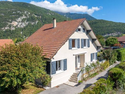 Villa à vendre 780 000 € 7 pièces 5 chambres 171 m² 956 m² de terrain Doussard 74210