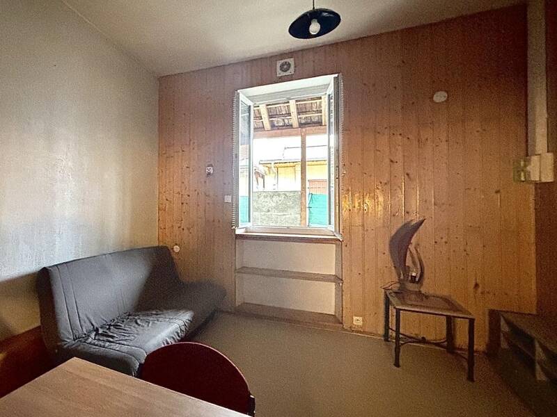 Maison à louer, 19m², YENNE