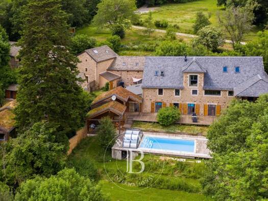 Maison à vendre 3 445 000 € 30 pièces 19 chambres 25 000 m² de terrain Sévérac d'Aveyron 12150