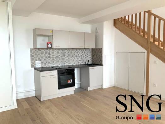 Duplex à louer 1 300 € 3 pièces 2 chambres 80,9 m² RDC Juilly 77230