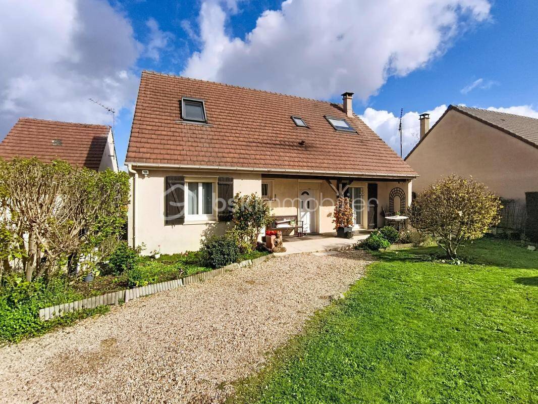 Maison à vendre, 134m², MOUSSY LE NEUF