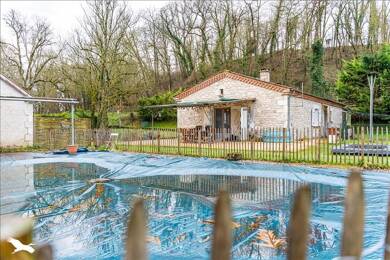 Maison de plain-pied à vendre 265 000 € 4 pièces 3 chambres 120 m² 9 285 m² de terrain Monflanquin 47150