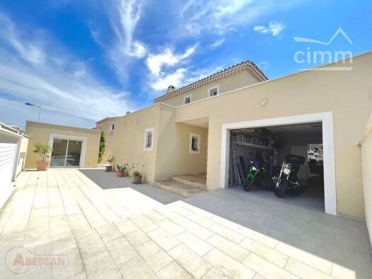 Maison à vendre 450 000 € 5 pièces 4 chambres 135 m² 355 m² de terrain Centre Port-Saint-Louis-du-Rhône 13230