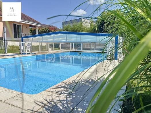 Maison à vendre 345 000 € 8 pièces 4 chambres 178 m² Arc-Lès-Gray 70100