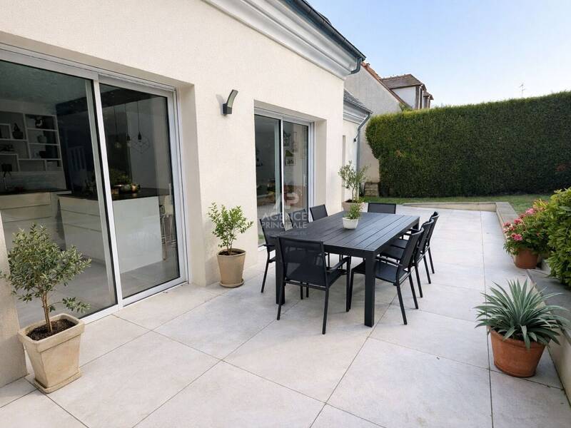 Maison à vendre, 153m², LE MESNIL LE ROI