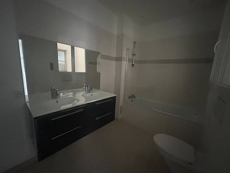 Maison à louer, 55m², PARIS 17E