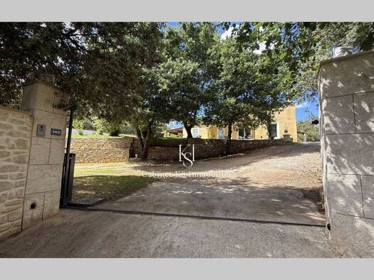 Maison à vendre 665 000 € 5 pièces 4 chambres 185 m² 7 000 m² de terrain Brue-Auriac 83119