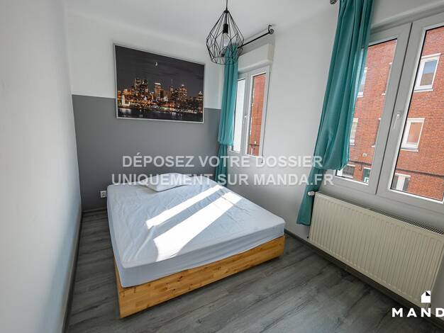Studio à louer 490 € 4 pièces 4 chambres RDC Caulier Lille 59800