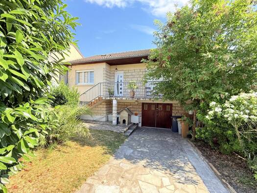 Maison à vendre 304 000 € 5 pièces 3 chambres 85 m² 364 m² de terrain Villepinte 93420