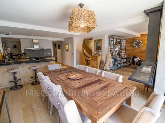 Maison à vendre 2 490 000 € 10 pièces 6 chambres 226 m² Auron Saint-Étienne-de-Tinée 06660