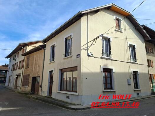 Maison à vendre 159 000 € 5 pièces 4 chambres 157,9 m² Saint-Étienne-de-Saint-Geoirs 38590