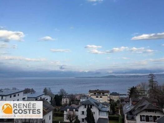 Appartement en viager occupé Bouquet 210 100 € 2 pièces 1 chambre 56 m² Étage 4/5 Évian-les-Bains 74500