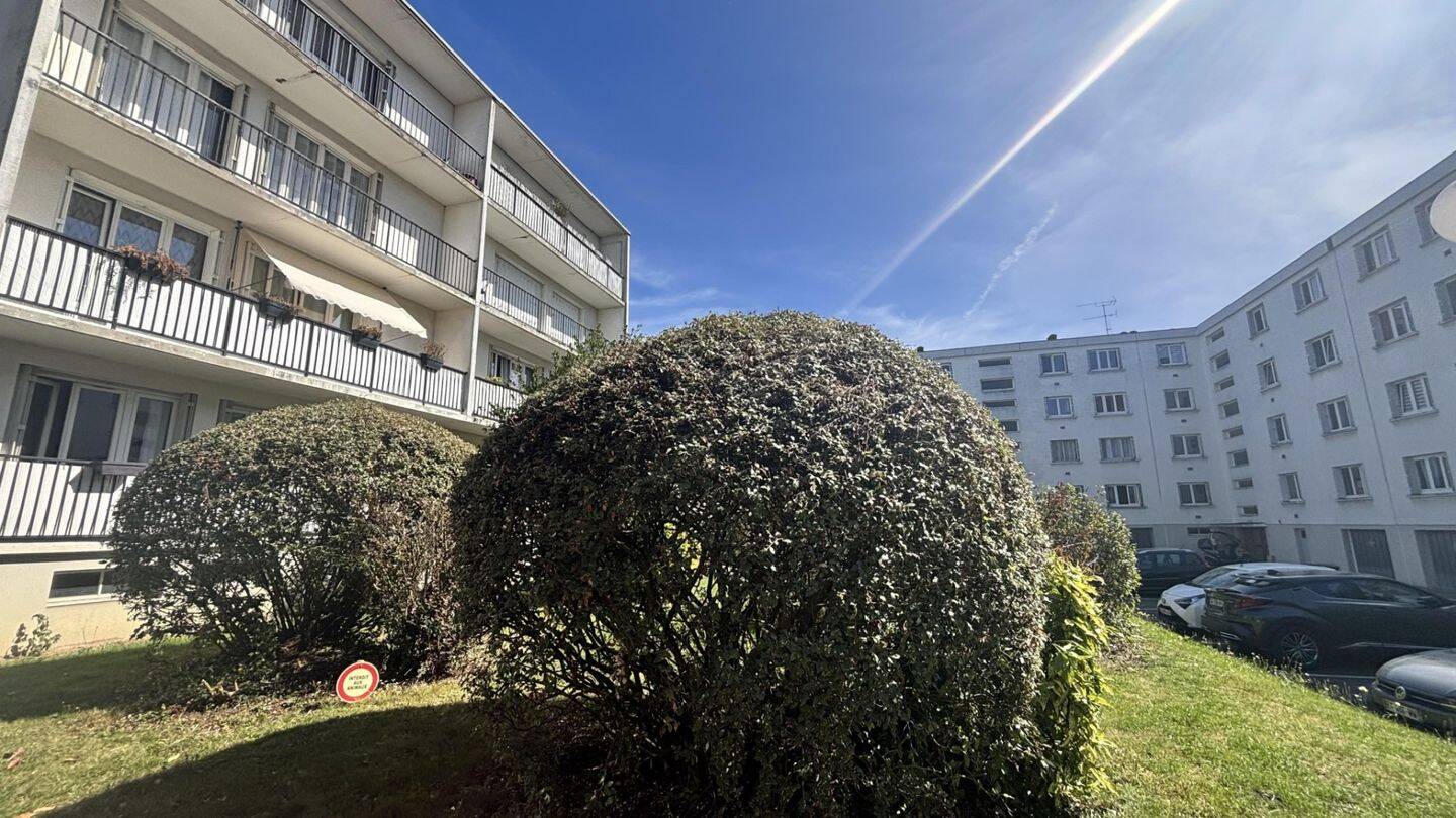 Maison à vendre, 73m², NEAUPHLE LE CHATEAU