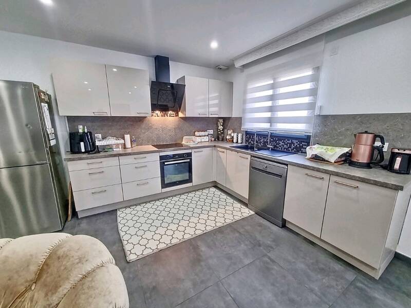 Maison à vendre, 197m², SURY LE COMTAL