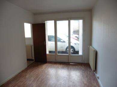 Appartement à louer 417 € 1 pièce 23,4 m² RDC/5 La Bastide Libourne 33500