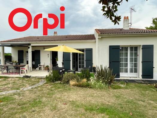 Maison à vendre 219 900 € 4 pièces 3 chambres 108 m² 1 690 m² de terrain Beurlay 17250