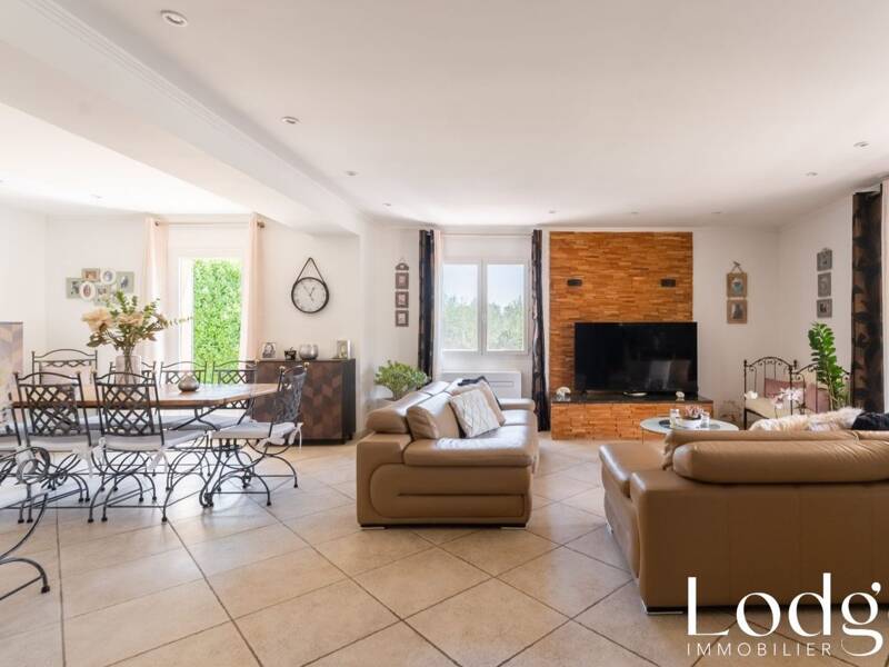 Maison à vendre, 159m², PEYPIN