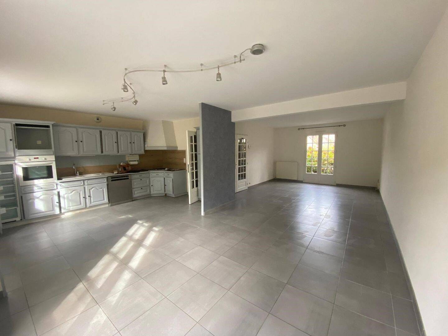 Maison — 2